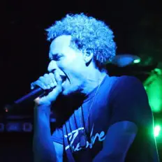 True to Myself: песни, клипы, биография, даты выступлений и многое другое.