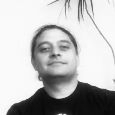 Listen to Simon Mós, watch music videos, read bio, see tour dates & more!