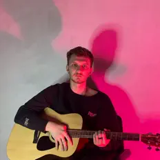 Kleinoを聴いたり、ミュージックビデオを鑑賞したり、経歴やツアー日程などを確認したりしましょう！