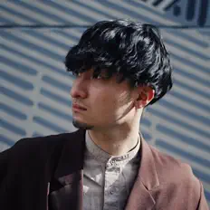 收听 津山峻平、观看音乐视频、阅读小传、查看巡演日期等 ！