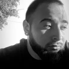 Steevee सुनें, म्यूज़िक वीडियो देखें, बायो पढ़ें, दौरे की तारीखें और बहुत कुछ देखें!