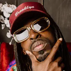 Blacka Di Dancaを聴いたり、ミュージックビデオを鑑賞したり、経歴やツアー日程などを確認したりしましょう！