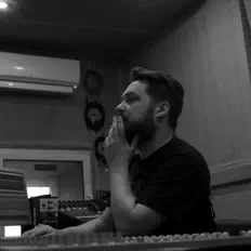 Poslechněte si interpreta Bichan, sledujte hudební videa, přečtěte si životopis, podívejte se na data turné a další informace.