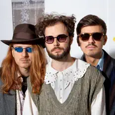 Ascolta Hellomishel, guarda video musicali, leggi la biografia, vedi le date del tour & altro!