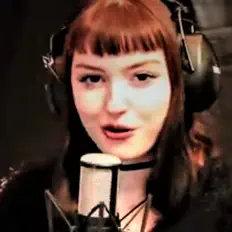 Écoutez Molly Nuss, regardez des vidéoclips, lisez la biographie, consultez les dates de tournée et plus encore !