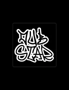 收听 F-One、观看音乐视频、阅读小传、查看巡演日期等 ！