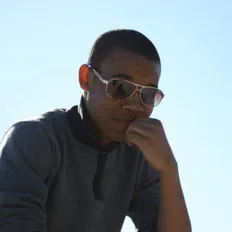 收听 Ialanmarshall、观看音乐视频、阅读小传、查看巡演日期等 ！