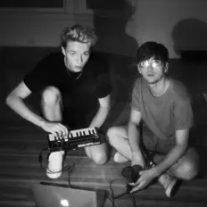 Dengarkan gradients, tonton video musik, baca bio, lihat tanggal tur & lainnya!