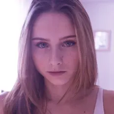 Luister naar Petit A, bekijk muziekvideo's, lees de bio, bekijk de tourdata, en meer!