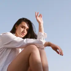 Ascolta BINDANG, guarda video musicali, leggi la biografia, vedi le date del tour & altro!