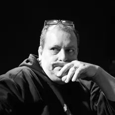 Dengarkan Massimo Faraò, tonton video musik, baca bio, lihat tanggal tur & lainnya!