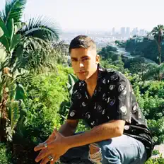 Poslechněte si interpreta Mr. Ultrasound, sledujte hudební videa, přečtěte si životopis, podívejte se na data turné a další informace.