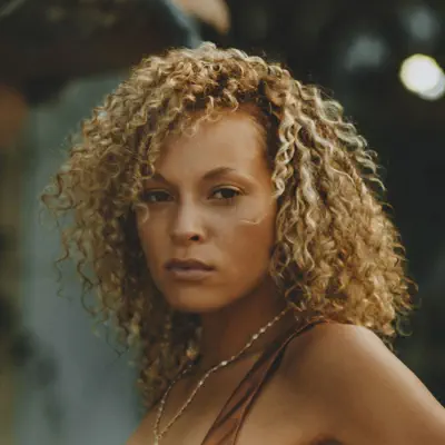 Listen to Cheyenne Elliott, watch music videos, read bio, see tour dates & more!