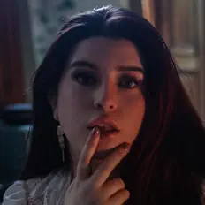 Escucha a Jules, mira videos musicales, lee su biografía, consulta las fechas de las gira y más.