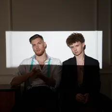 Ascolta Elise Cries, guarda video musicali, leggi la biografia, vedi le date del tour & altro!