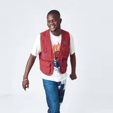 收听 Bolg、观看音乐视频、阅读小传、查看巡演日期等 ！