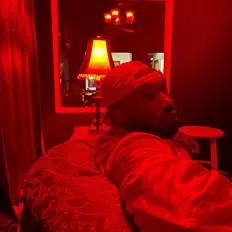 Dengarkan Chikodi, tonton video musik, baca bio, lihat tanggal tur & lainnya!