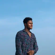 Dengarkan Bondzeal, tonton video musik, baca bio, lihat tanggal tur & lainnya!