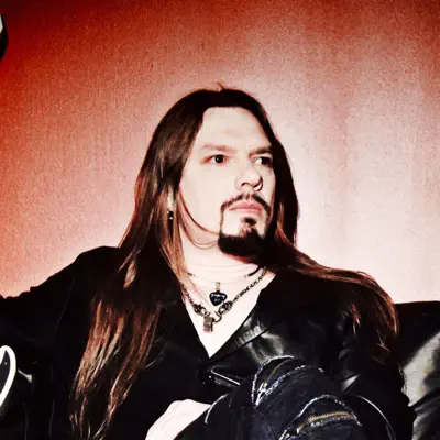 Listen to Elias Viljanen, watch music videos, read bio, see tour dates & more!