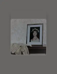 İkarusを聴いたり、ミュージックビデオを鑑賞したり、経歴やツアー日程などを確認したりしましょう！