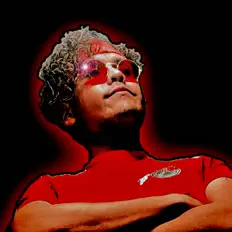 聆聽 W3rmy、觀看音樂影片、閱讀小傳、查看巡演日期等！