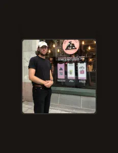 Ouve Dagensnyheterna, vê vídeos de música, lê a biografia, vê as datas da digressão e muito mais!