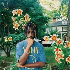 聆聽 Ej!、觀看音樂影片、閱讀小傳、查看巡演日期等！