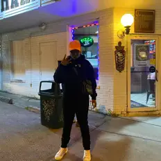 Hör dir Bandz an, schau dir Musikvideos an, lies die Biografie, finde Tourdaten und mehr!