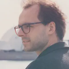 聆聽 Guido Negraszus、觀看音樂影片、閱讀小傳、查看巡演日期等！