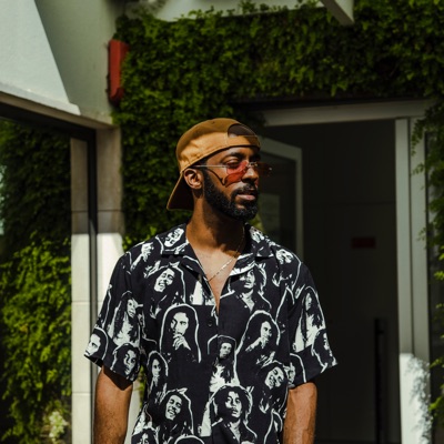 Listen to Xuxu Bower, watch music videos, read bio, see tour dates & more!