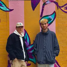 Escucha a Rein, mira videos musicales, lee su biografía, consulta las fechas de las gira y más.