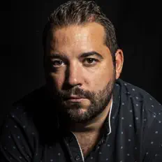 Dengarkan Dominique Charpentier, tonton video musik, baca bio, lihat tanggal tur & lainnya!