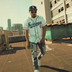 Sayderを聴いたり、ミュージックビデオを鑑賞したり、経歴やツアー日程などを確認したりしましょう！