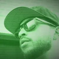 Ascolta undefined, guarda video musicali, leggi la biografia, vedi le date del tour & altro!