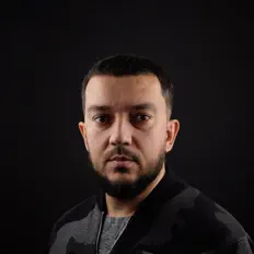 Poslechněte si interpreta Александр Тихомиров, sledujte hudební videa, přečtěte si životopis, podívejte se na data turné a další informace.