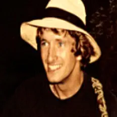 Ouve JD Carroll, vê vídeos de música, lê a biografia, vê as datas da digressão e muito mais!