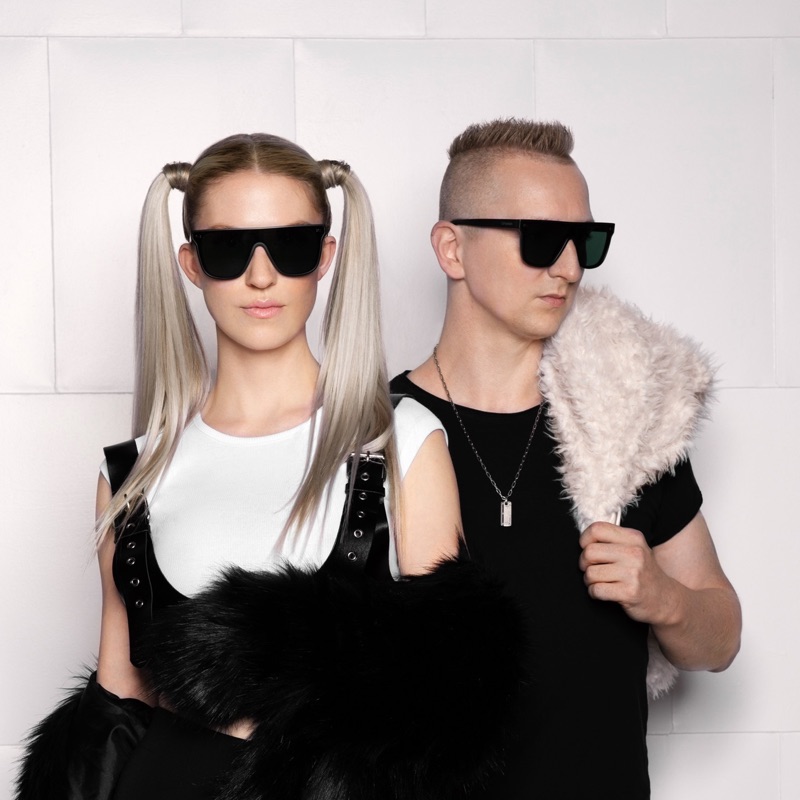 Nora & Chris & Alex Martin - Breathing (Extended Mix)