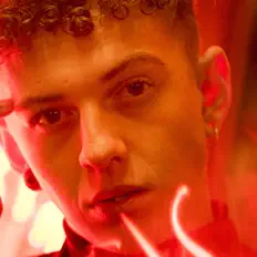 Reuben Hester सुनें, म्यूज़िक वीडियो देखें, बायो पढ़ें, दौरे की तारीखें और बहुत कुछ देखें!