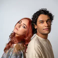 Posłuchaj wykonawcy Devin + Tori, obejrzyj teledyski, przeczytaj biografię, zobacz daty tras koncertowych i nie tylko!