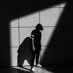 Ascolta Kleio Kol, guarda video musicali, leggi la biografia, vedi le date del tour & altro!