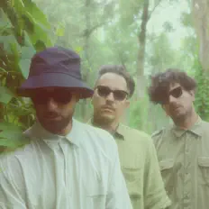 Royal Vision: песни, клипы, биография, даты выступлений и многое другое.