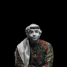 Ibrahim Dashtiを聴いたり、ミュージックビデオを鑑賞したり、経歴やツアー日程などを確認したりしましょう！