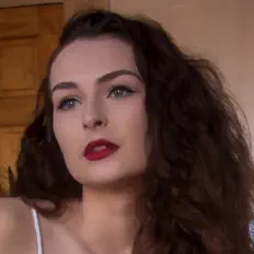 Posłuchaj wykonawcy Saule Ilona Vaida, obejrzyj teledyski, przeczytaj biografię, zobacz daty tras koncertowych i nie tylko!