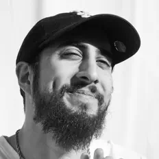 收听 McSteezy、观看音乐视频、阅读小传、查看巡演日期等 ！