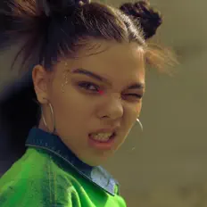 收听 KAREENA、观看音乐视频、阅读小传、查看巡演日期等 ！