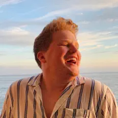 Hör dir Henry Platt an, schau dir Musikvideos an, lies die Biografie, finde Tourdaten und mehr!