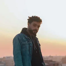 Poslechněte si interpreta 8ya غيا, sledujte hudební videa, přečtěte si životopis, podívejte se na data turné a další informace.