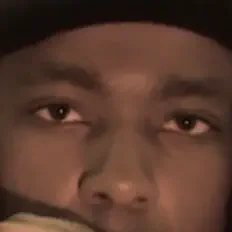 Spazzo305を聴いたり、ミュージックビデオを鑑賞したり、経歴やツアー日程などを確認したりしましょう！