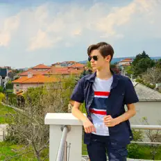 Luister naar Szakács Nimród, bekijk muziekvideo's, lees de bio, bekijk de tourdata, en meer!