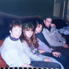 Poslechněte si interpreta BMG, sledujte hudební videa, přečtěte si životopis, podívejte se na data turné a další informace.